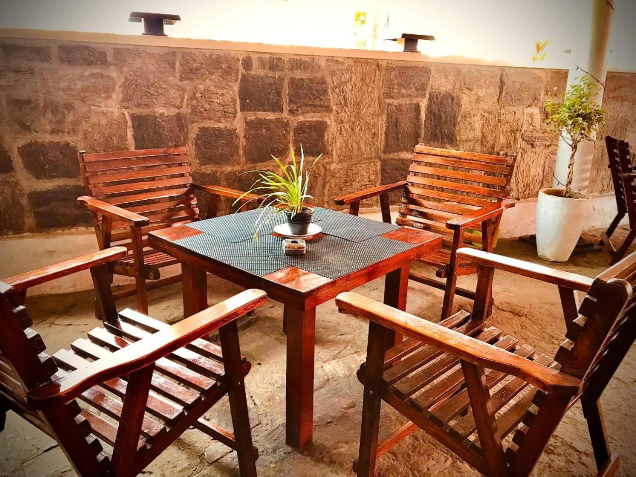 Hill Cool Hotel & Restaurant Hatton Extérieur photo